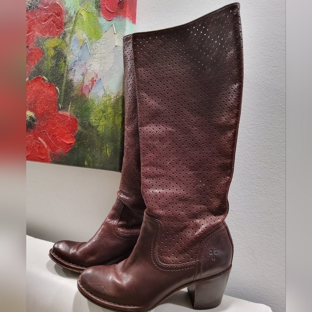 Frye Lucinda Perforated Slouchy Boots Size 6